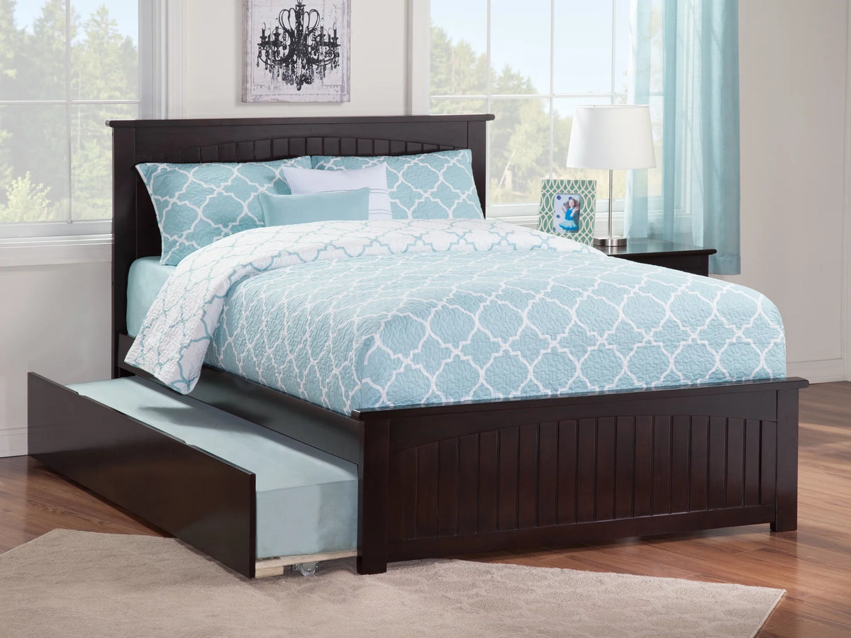 Full Platform Bed with Foot Board and Trundle Bed in Espresso G927174