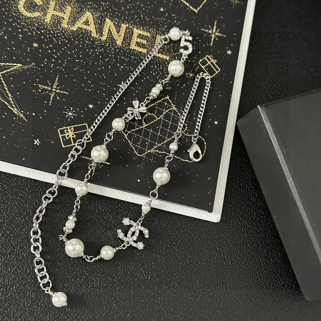 Necklace V455