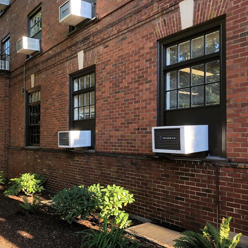 10000 BTU 115 Volt White Window Air Conditioner V95857